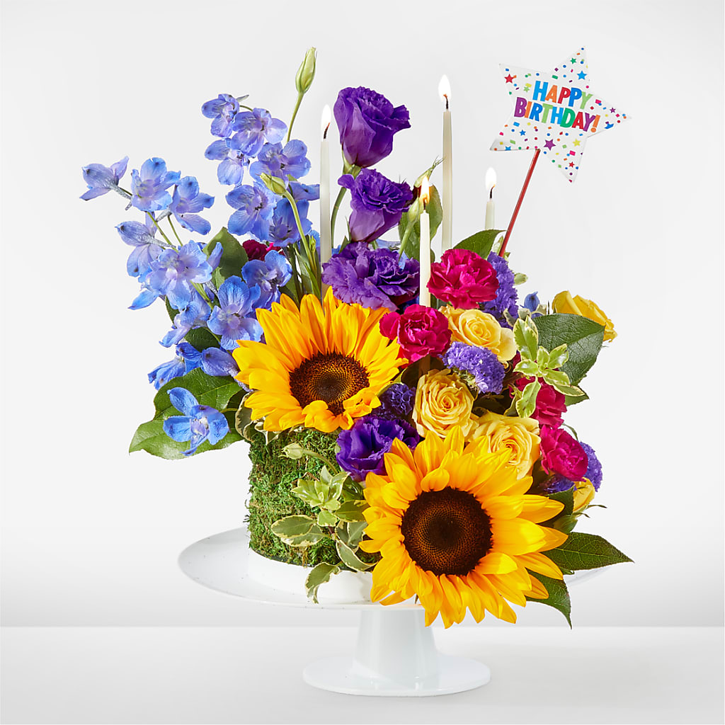 Star of the Day Floral Cake – Coupeville Florist, Coupeville WA