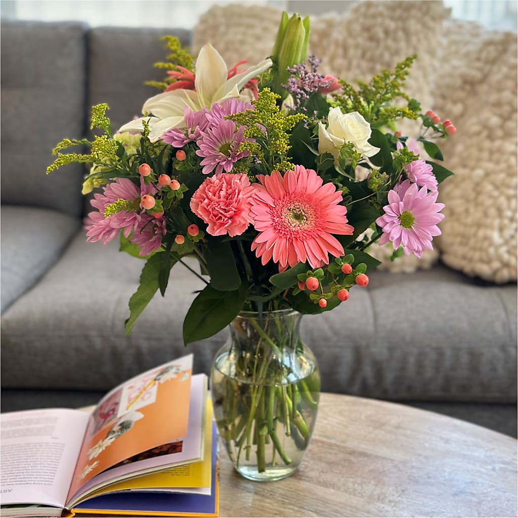 Pastel Tradition - A Florist Original –  Coupeville Florist, Coupeville WA
